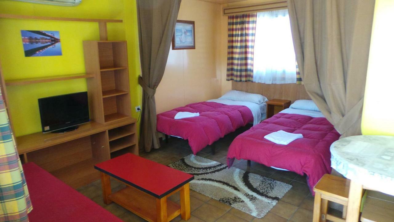 Bungalows Alpha Getafe Extérieur photo