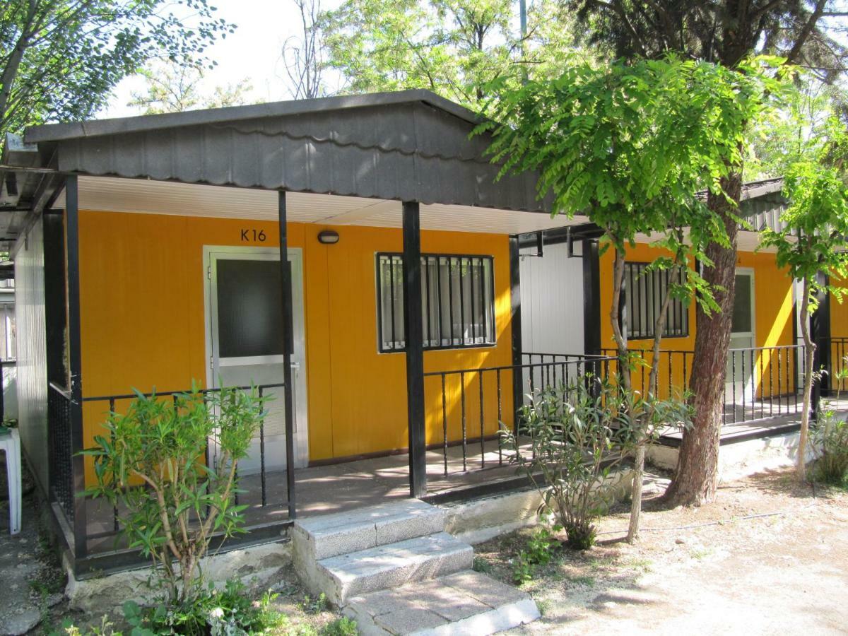 Bungalows Alpha Getafe Extérieur photo